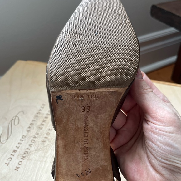 Manolo Blahnik Vintage Brown Slingback Heels - Picture 8 of 8